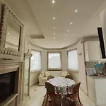 Luxury Villa Azzurra Con Piscina E Terrazze Vista Lago